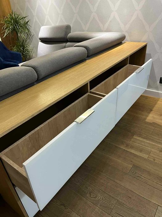 Duża, nowoczesna komoda - 230cm!