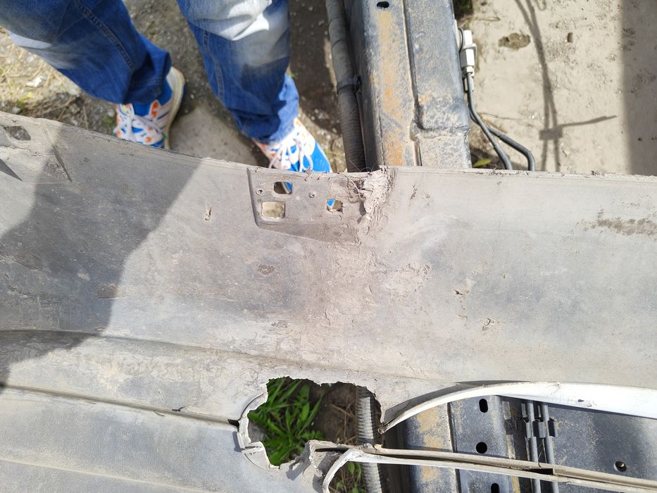 Передний бампер вито 639 ( vito 639 )