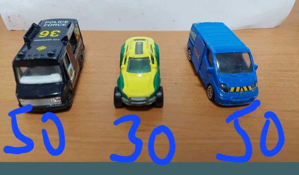 Машинки металеві Мерседес,  БМВ