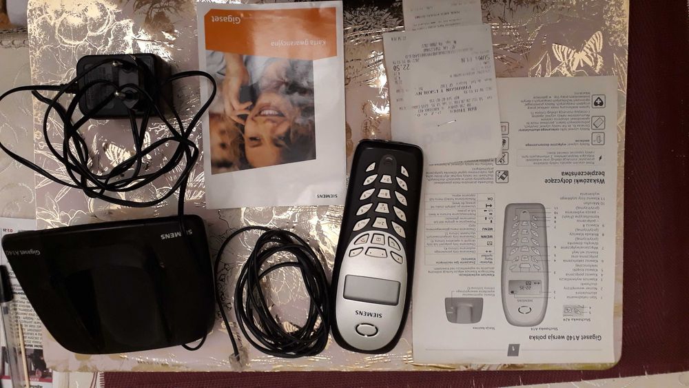 Sprzedam kolekcjonerski zestaw telefoniczny