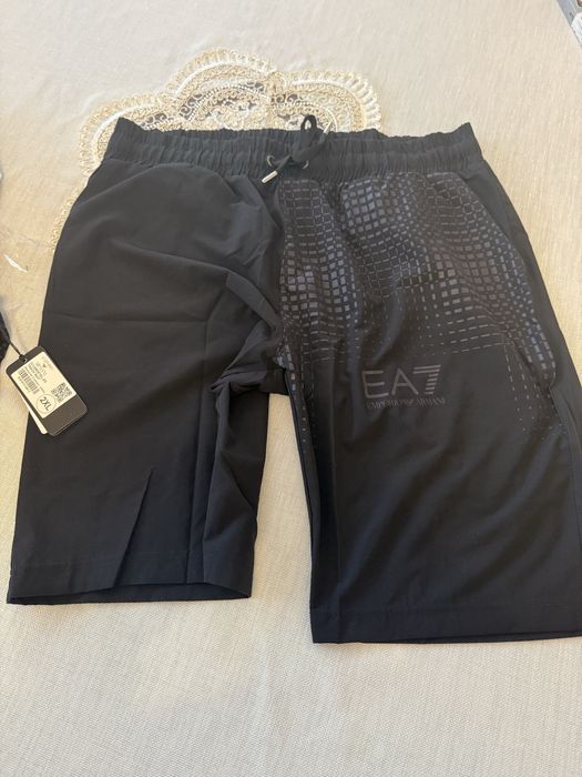 Шорти Emporio Armini 7 EA7