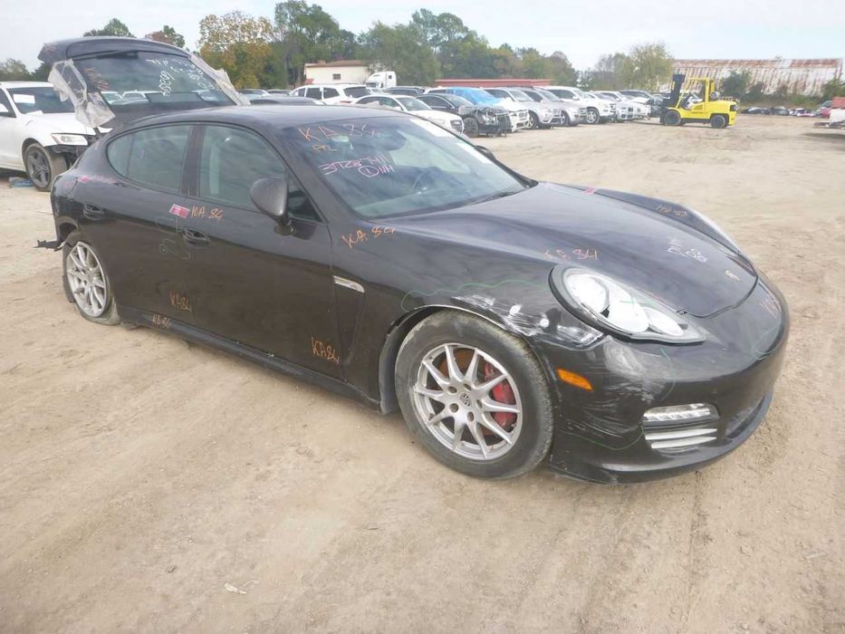 Порше Панамера 4 / Porsche Panamera 4 США шрот б/у авторозборка