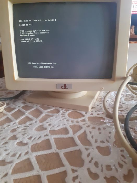 Vintage IBM PS/2 Computer470949204151521281