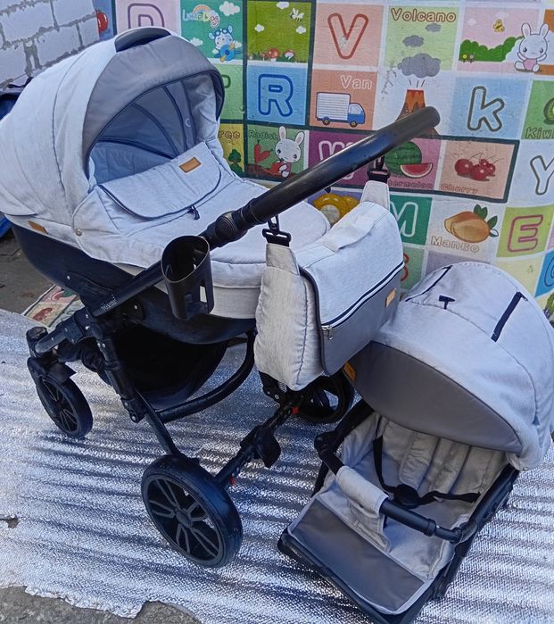 Продам дитячу коляску Nami 2 блока полний комплект.