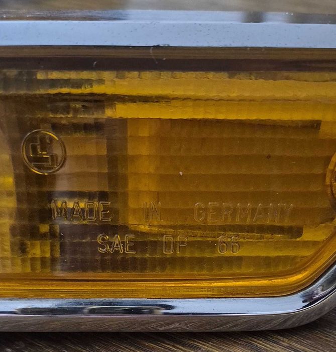 Kierunkowskaz Lewy BMW SERIA E10 (66-77r.) Oryginalny KLASYK UNIKAT