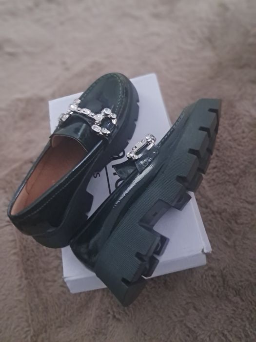 Damskie nowe mokasyny