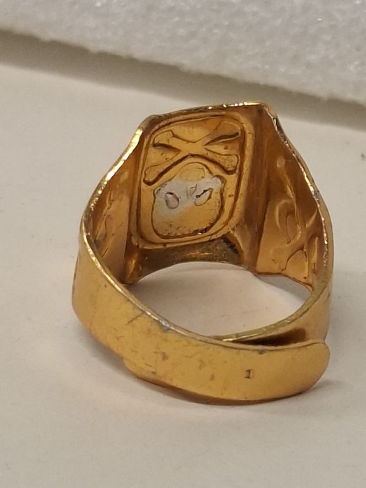 Trupiczacha sygnet odpustowy  prl