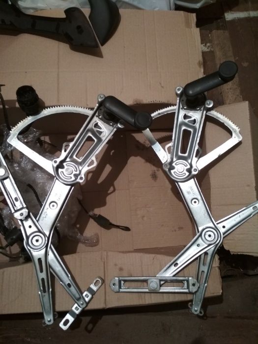 Стеклоподъёмники Opel AstraG