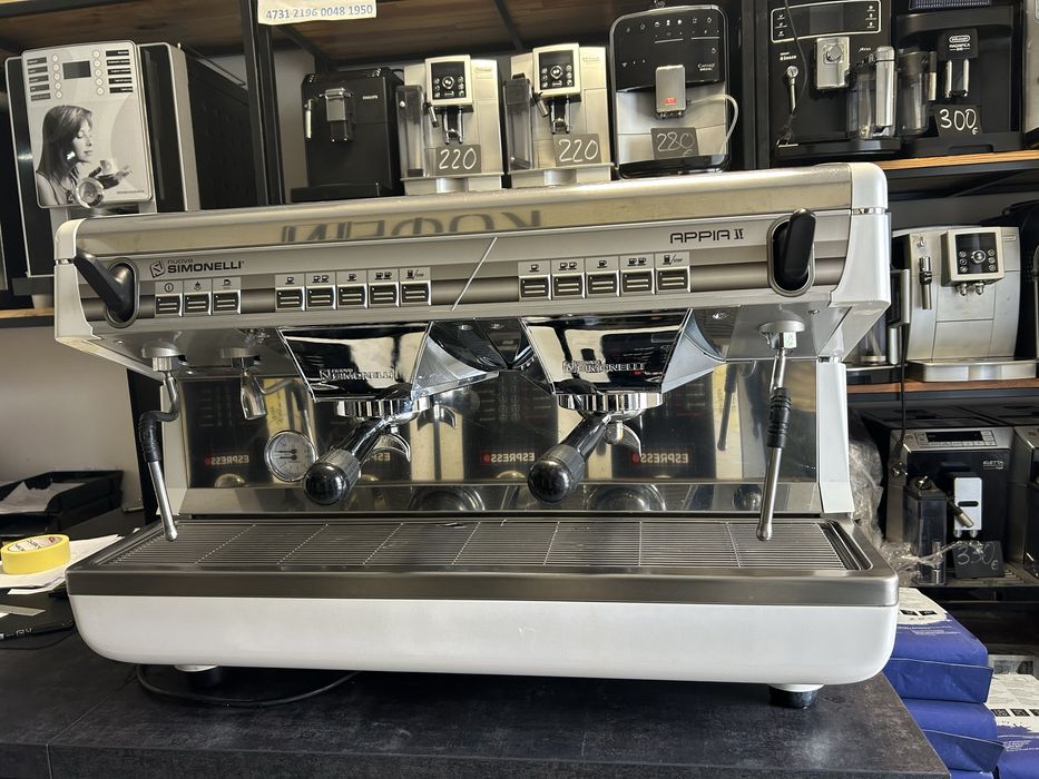Кавомашина Nuova Simonelli appia 2
