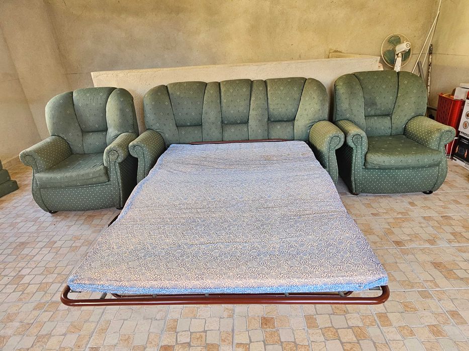 3 Sofás - Bom Estado e Bom Preço