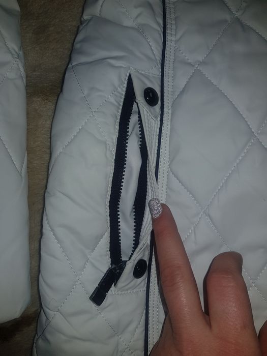 Курточка жіноча на пуху
