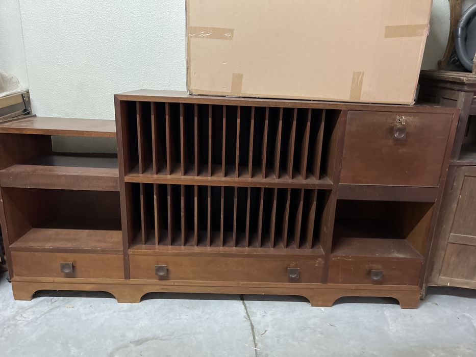 Mobel antigo de arquivo