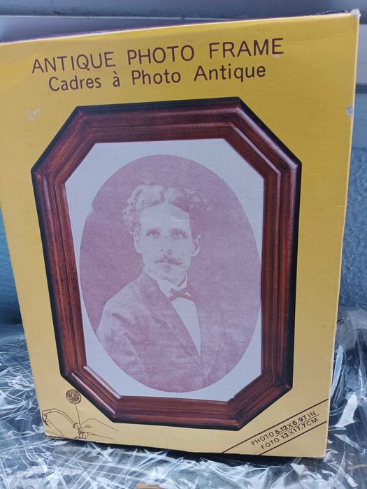 Moldura com design Britânico