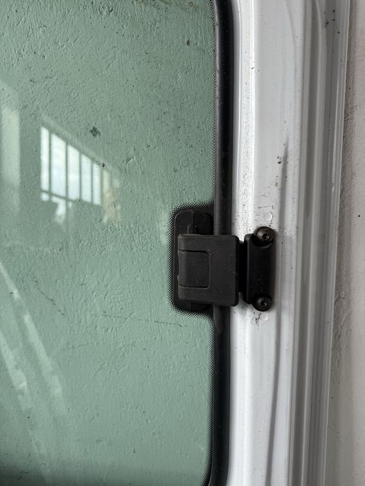 Drzwi tylne tył prawe Doka bubel kabina Sprinter W907 907