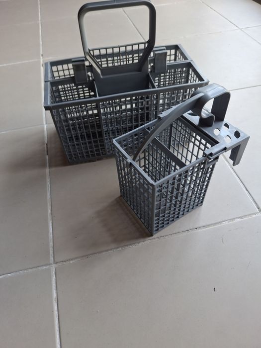 Cestos de talheres para a máquina de lavar a loiça