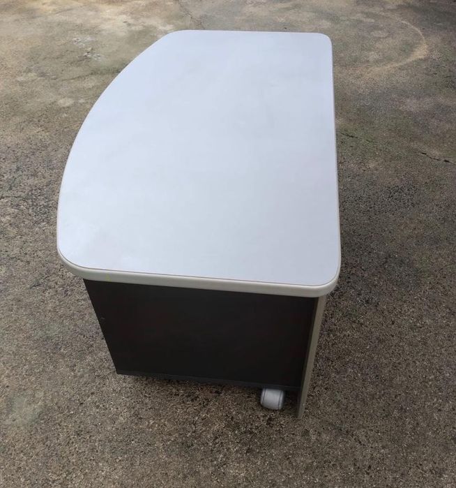 Mesinha De Apoio Com Rodinhas