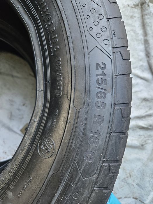 Резина шины колеса 215/65/16С CONTINENTAL