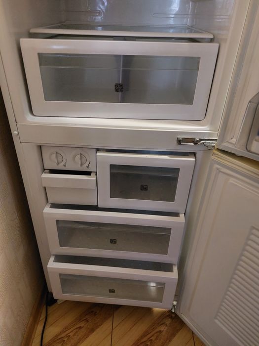 Продам холодильник Samsung