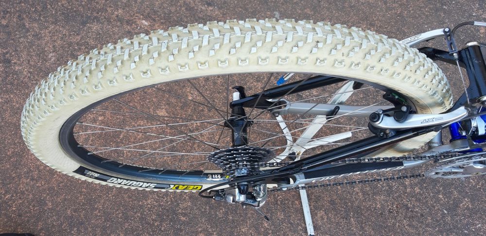 Bicicleta clássica BTT SPECIALIZED FSR