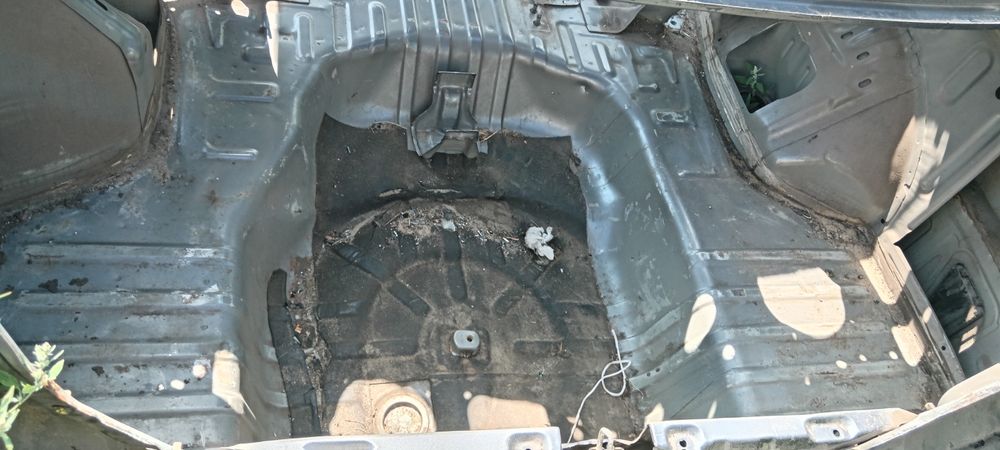 Кузов четверть телевізор Mitsubishi Lancer 9