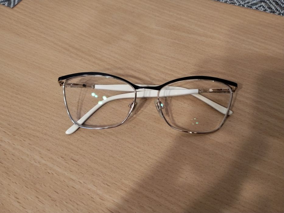 Sprzedam okulary korekcyjne