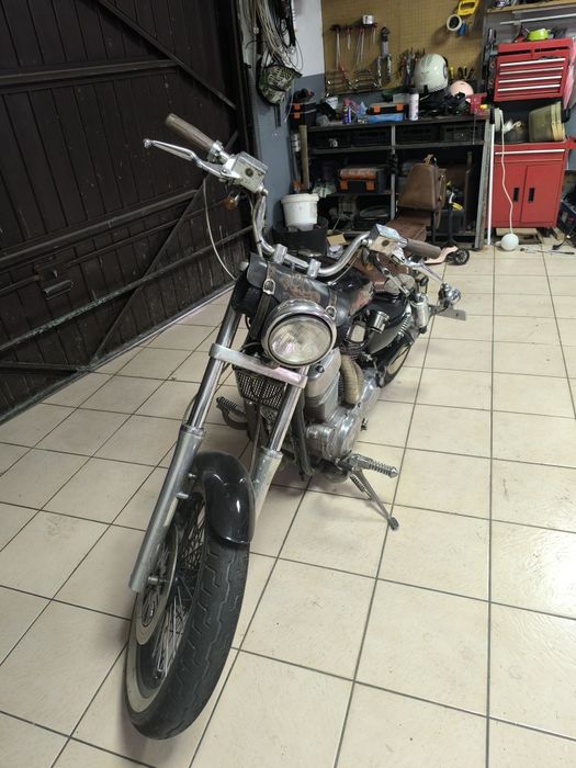 Suzuki intruder vs1400