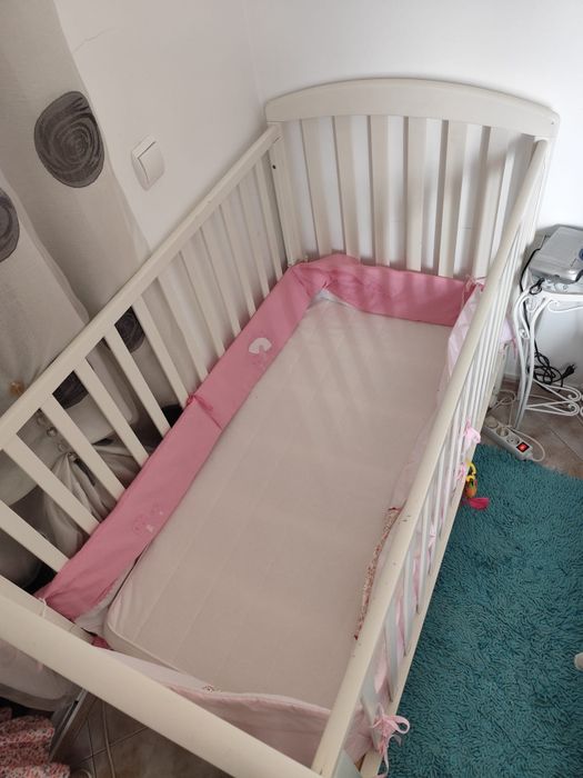 Cama de bebe branca, ikea