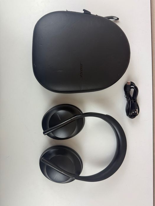 Навушники BOSE 700 NC Активне Шумоподавлення