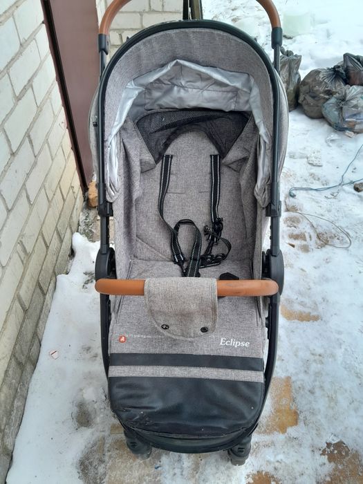 Продам коляску лето