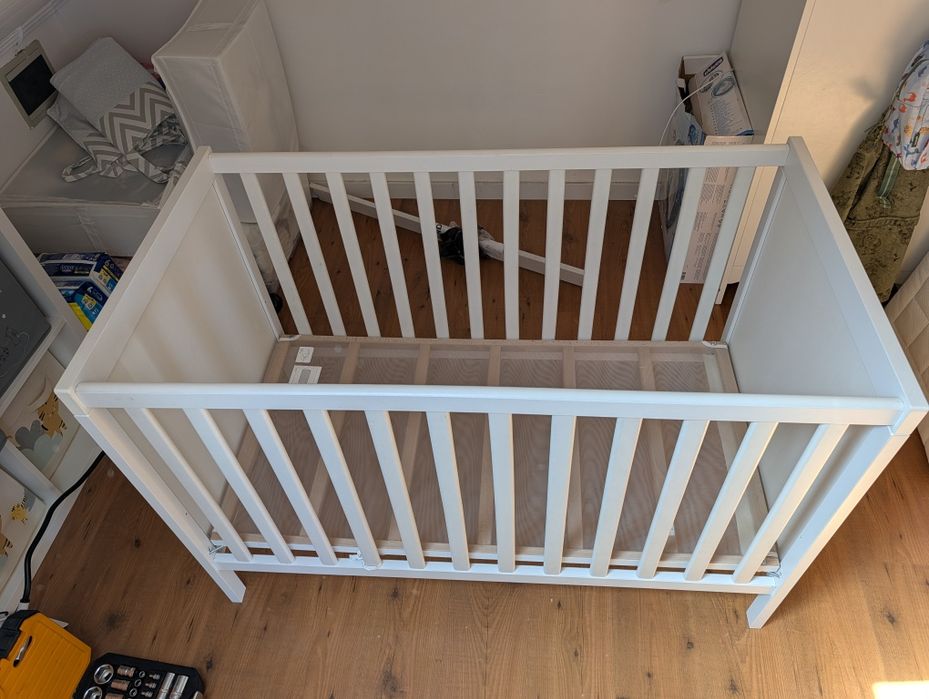 Berço Sundvik IKEA - Ótimo Estado