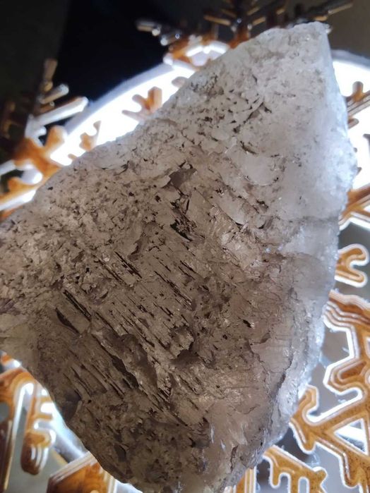 Льдистый   кварц