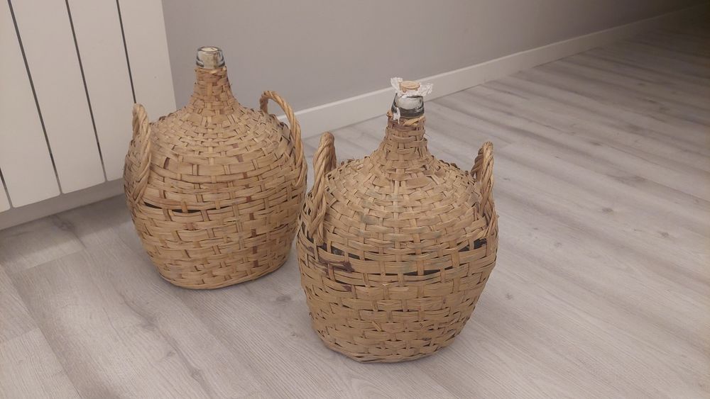 Ocasiao a terminar! Garrafoēs de vidro forrados para decoraçāo