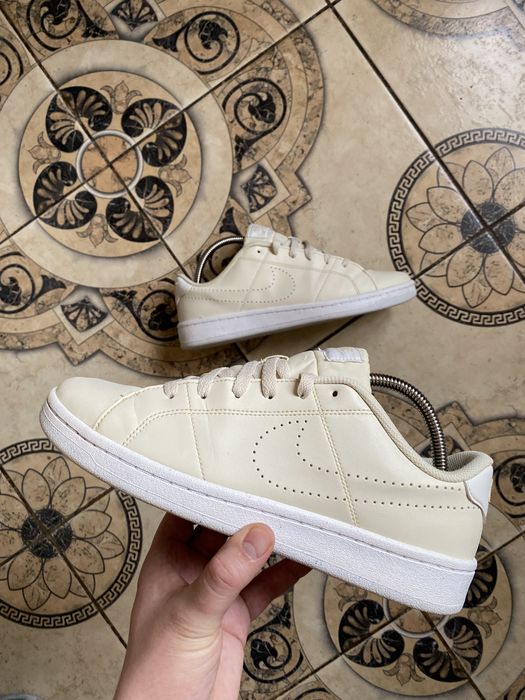 Женские КОЖАНЫЕ кроссовки Nike Court Royale 2 Original