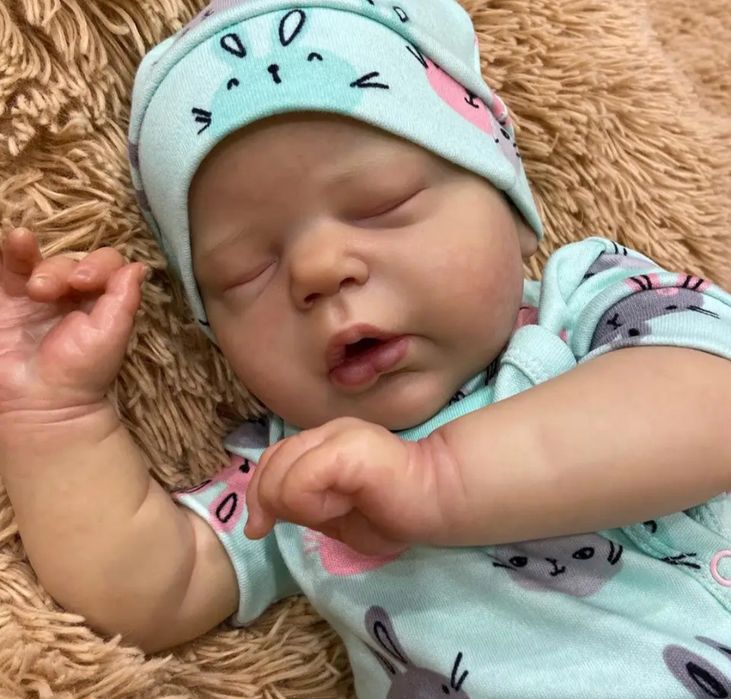 Nowa realistyczna lalka typu Reborn śpiący bobas z akcesoriami