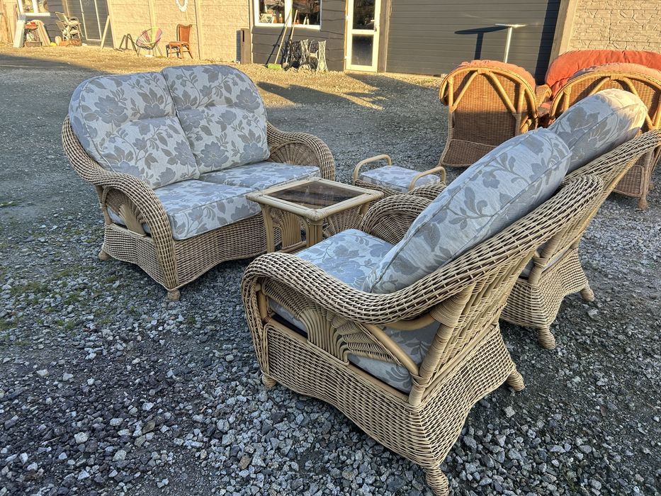 Komplety ratanowe zestawy fotele kanapy