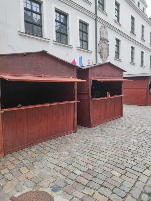 Domki jarmarczne targowe handlowe wynajem i montaż