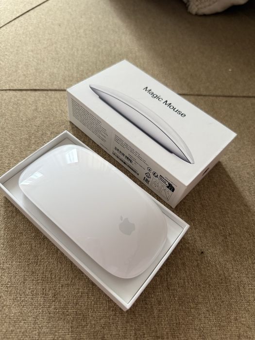 MacBook Air M2 13” / 16GB / 256GB / stan idealny / 100% baterii