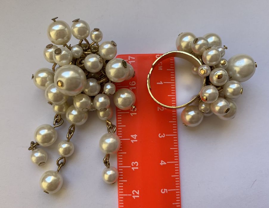 Набор на свадьбу, выпускной, праздник - брошь и кольцо "под жемчуг"