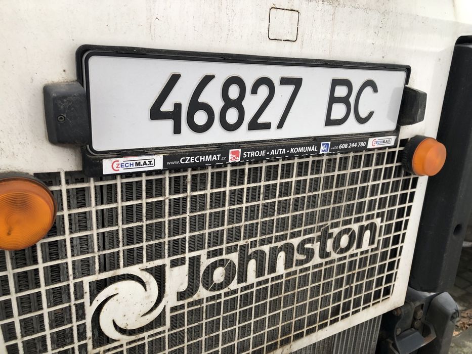 Вакуумна підмітально-прибиральна  машина   JOHNSTON CN200