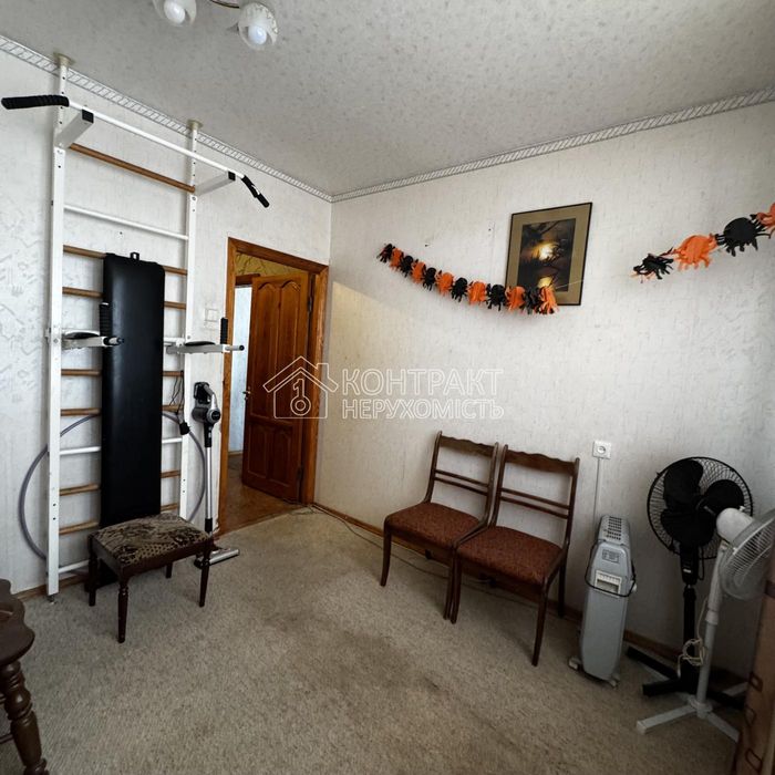 Продається 3-кім. кв. біля м.«Ботанічний сад» та Канатної дороги