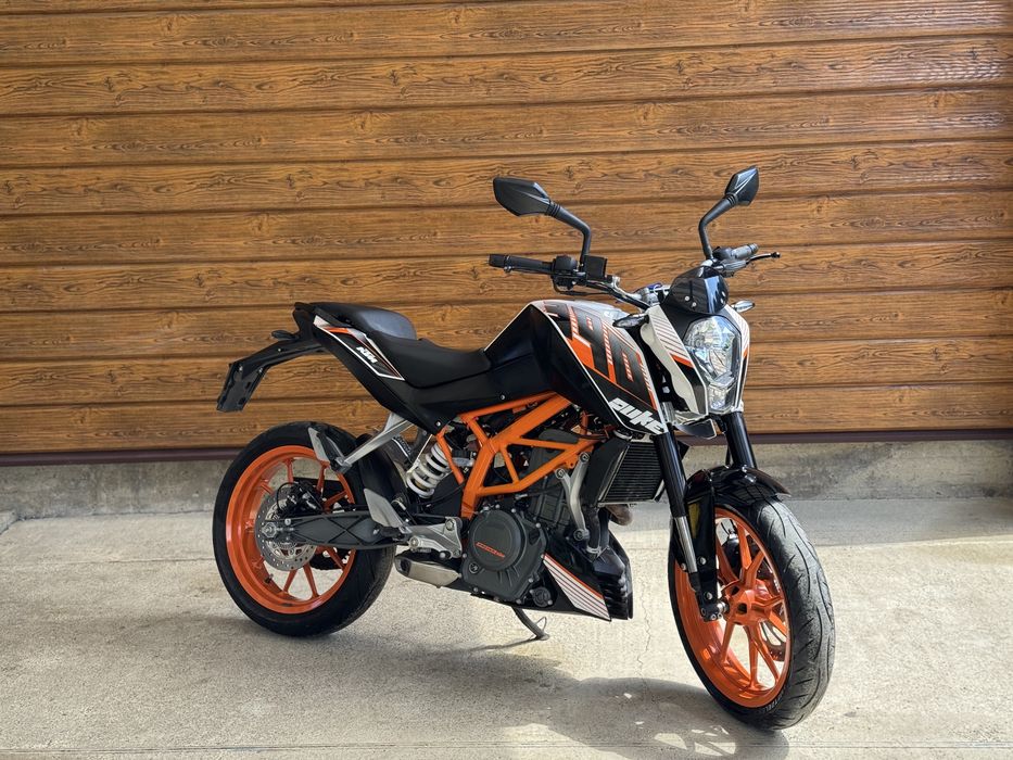 Мотоцикл KTM Duke 390