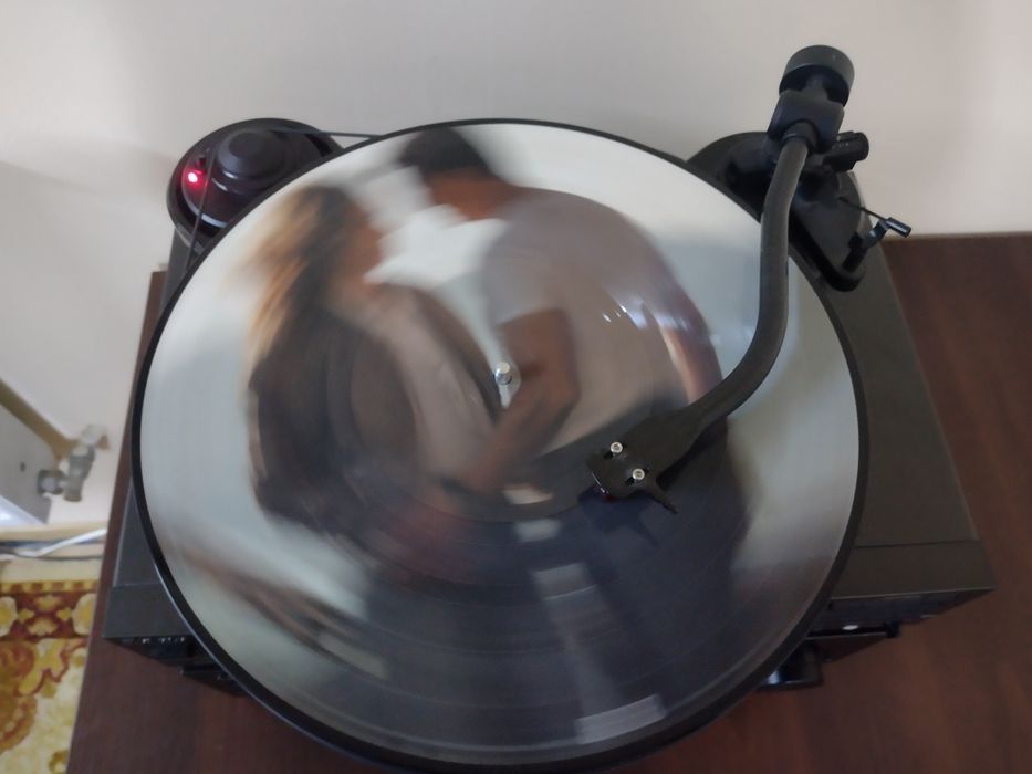 Gramofon RPM - 1 carbon