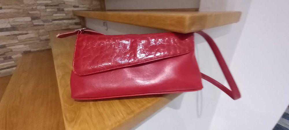 Torebka damska mała MAŁO UŻYWANA czerwona