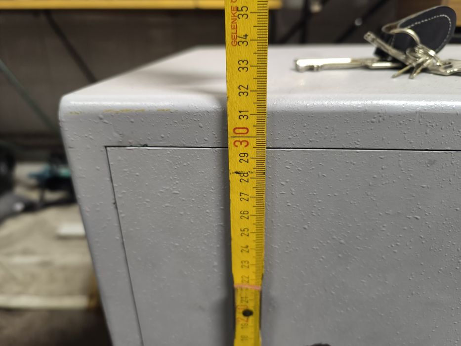 Sejf stan bardzo dobry