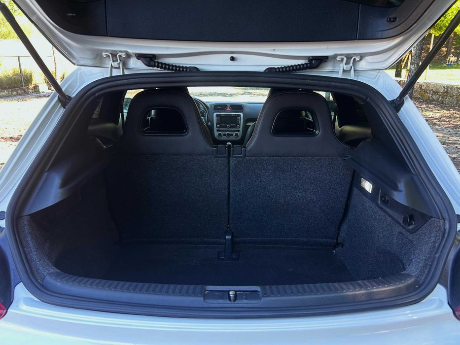 VOLKSWAGEN SCIROCCO 2.0 TDI SPORT