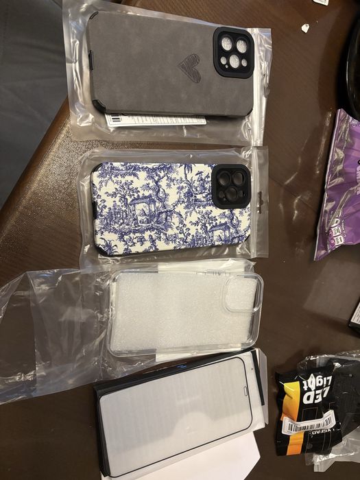 Чехли і скло iPhone 12pro max