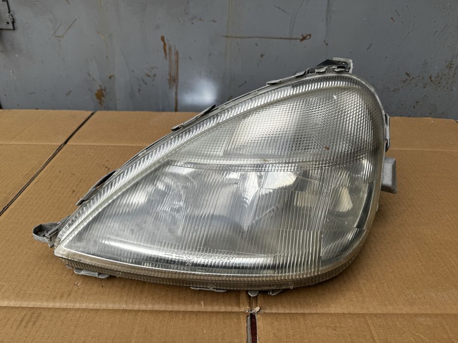 Фара левая Mercedes W168