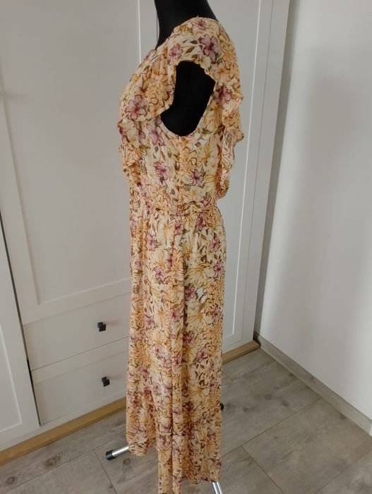 Letnia zwiewna sukienka maxi 44