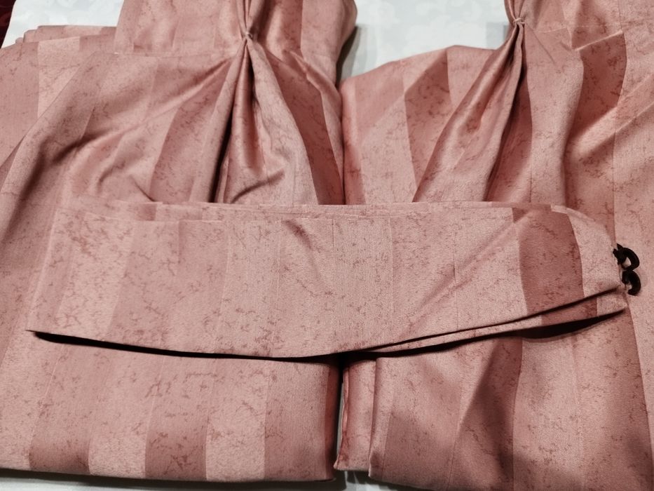 Cortinados cor-de-rosa