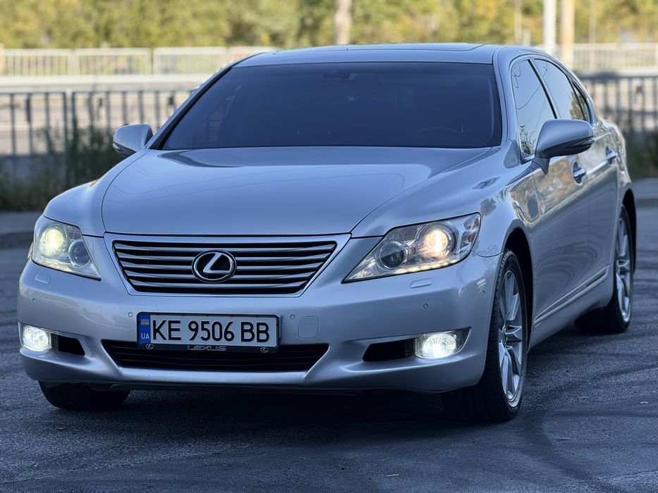 Lexus LS 460, 2010 рік , 4.6 бензин